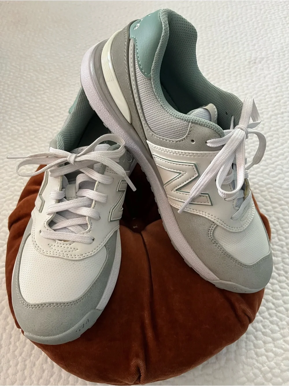 New Balance Women's White & Light Green Golf Shoes